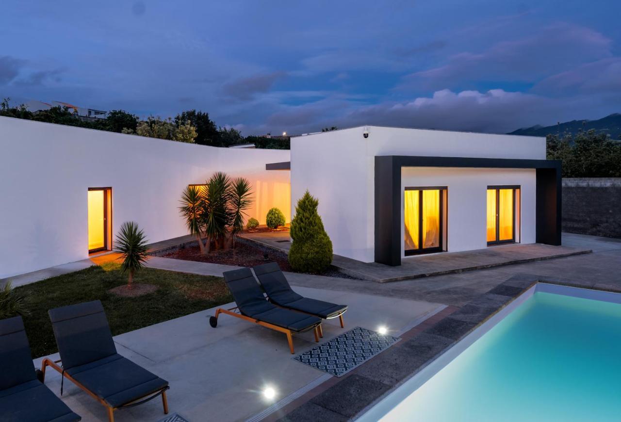 Eco Surflodge Azores ฮิเบย์รา กรันเจ ภายนอก รูปภาพ